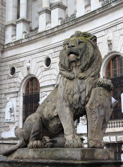 Lion statue with shield in Vienna Hofburg