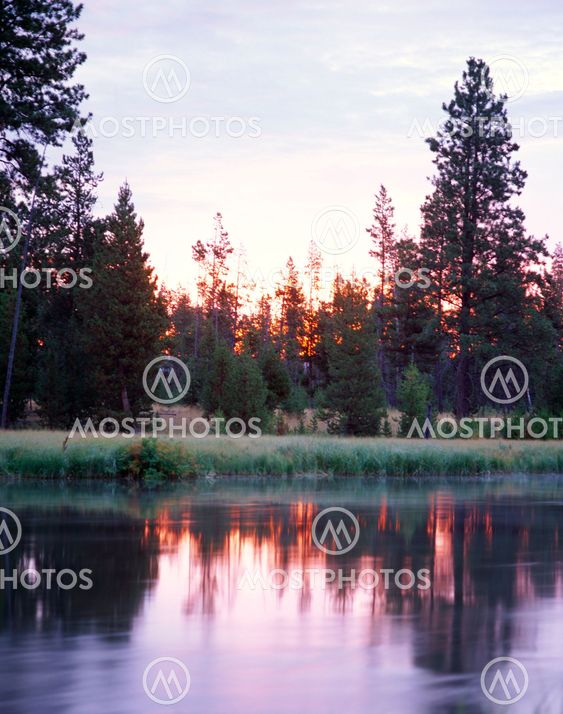 Sunrise over Deschutes River, Oregon