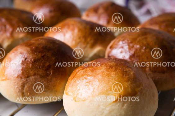 Hot Cross boller