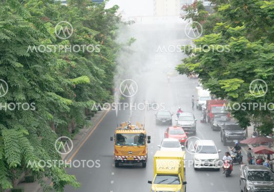 The Water spray Truck for treatment air pollution