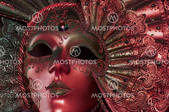 red mask