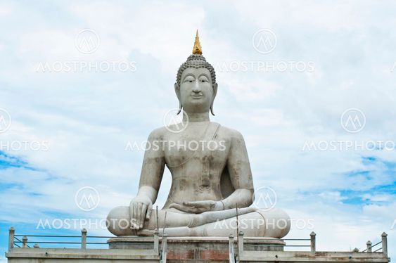 Peace of Buddha statue