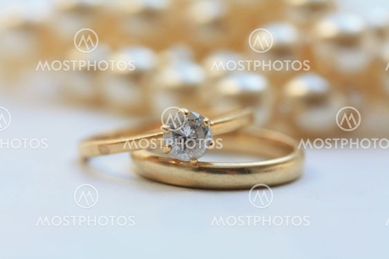 Diamond engagement ring and wedding band