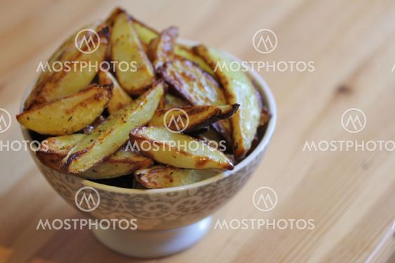 Fried potatoes in bowl 0