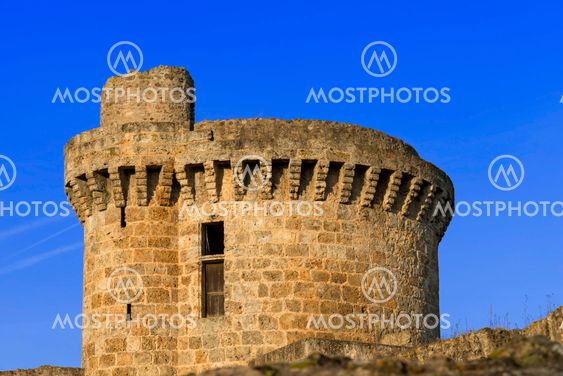 france,yvelines,vallée de chevreuse,chevreuse : chateau de la Madeleine