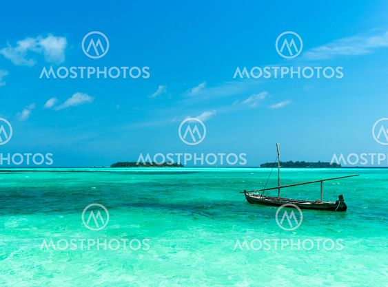 Perfect tropical island paradise beach