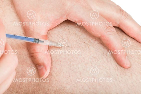 diabetic insulin injections in the thigh