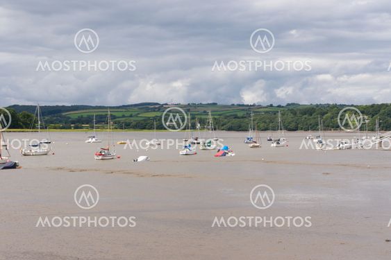 River scene with yachts