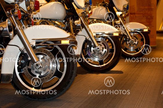 police motorbike wheel2