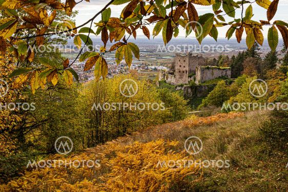 Burg Schauenburg im Herbst