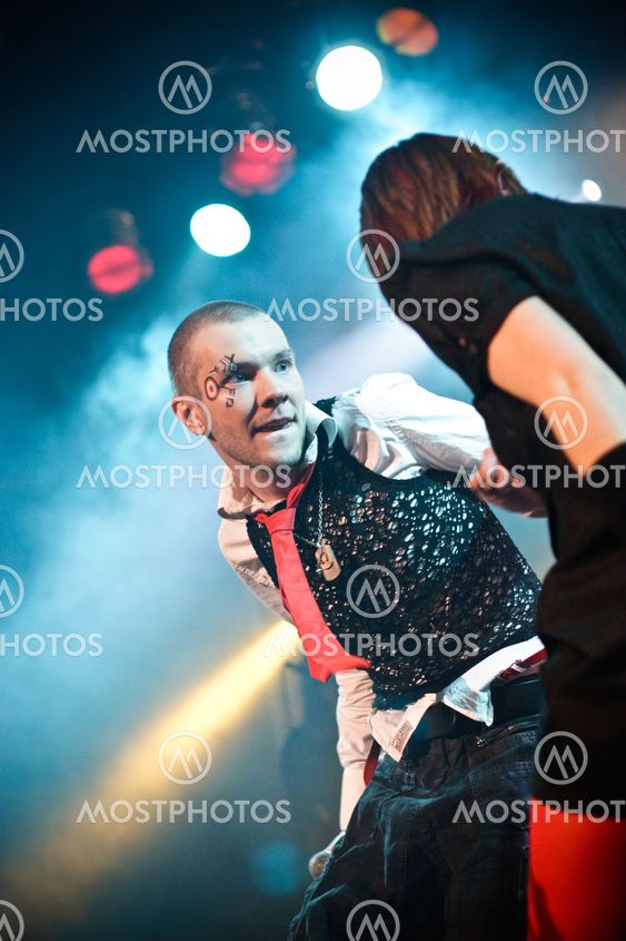 MOSCOW - MARCH 9: Razoom band performs at OTV2 live show on March 9, 2009 in Moscow, Russia