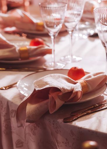 Beautiful table decoration for luxury  event in pink and...