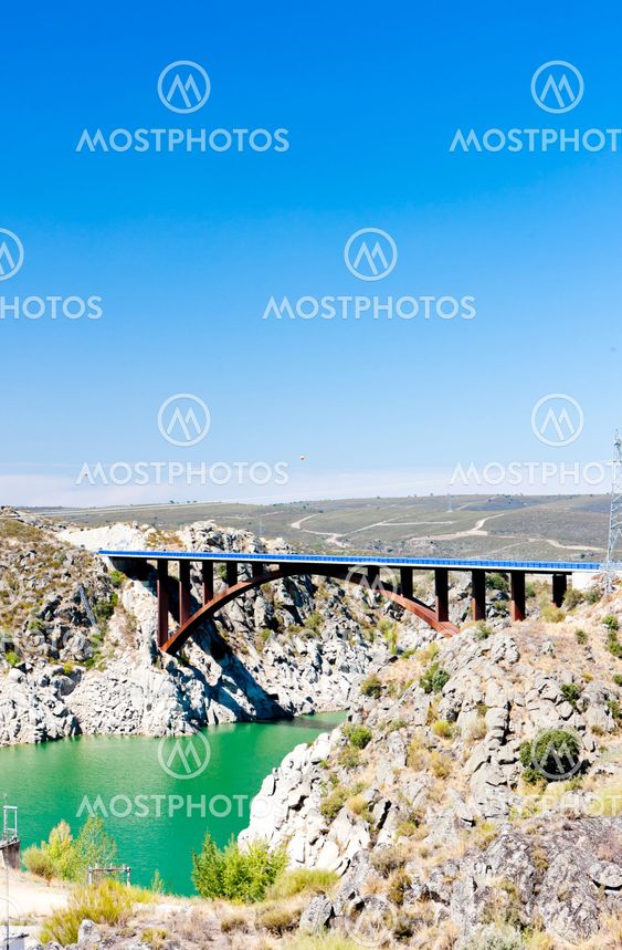 Villalcampo dam, Castile and Leon, Spain