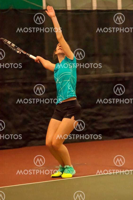 Girl tennis