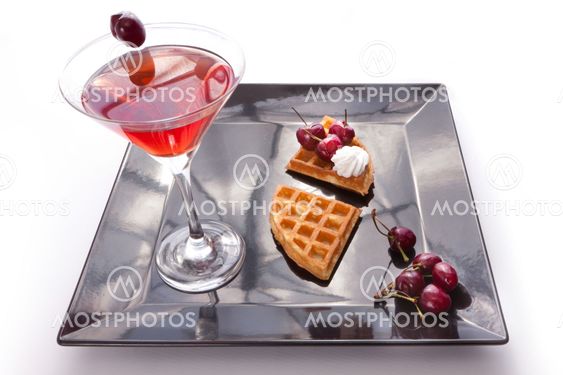 Cherries Tart Slices with Drink