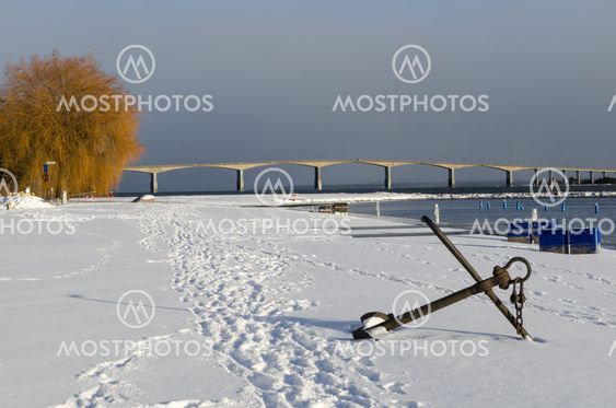 The Oland Bridge at winter season