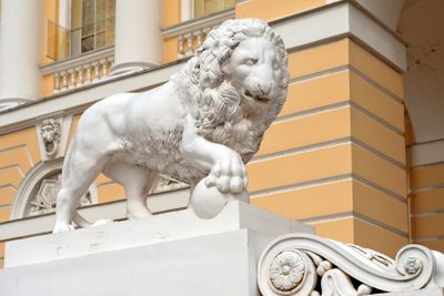 marble lions (lions Medici)