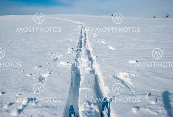 Cross country ski track