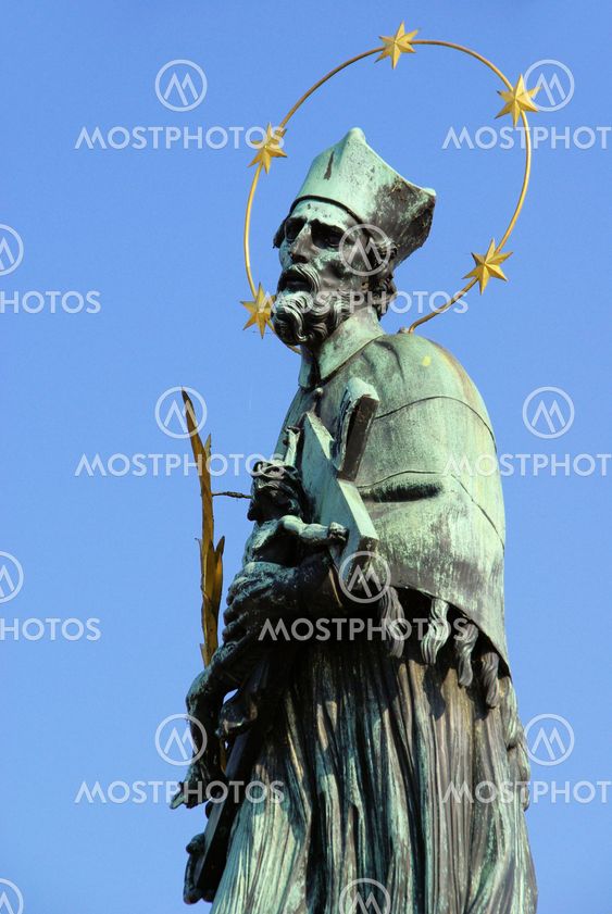 Karlsbr?cke Statue Nepomuk - Charles Bridge statue...