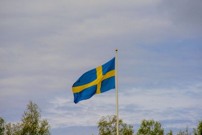 Svenska Flaggan