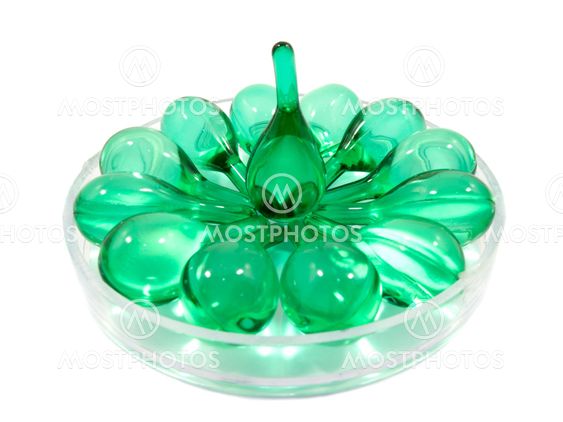 Hair vitamin serum capsule in container