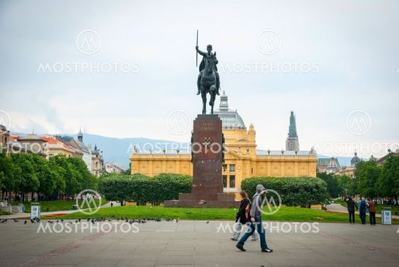 Zagreb Art pavillion and king Tomislav park