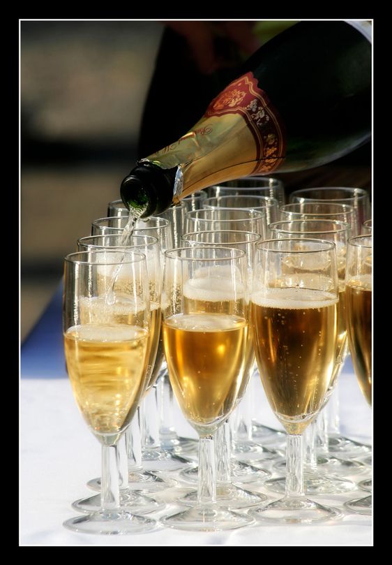 Champange001