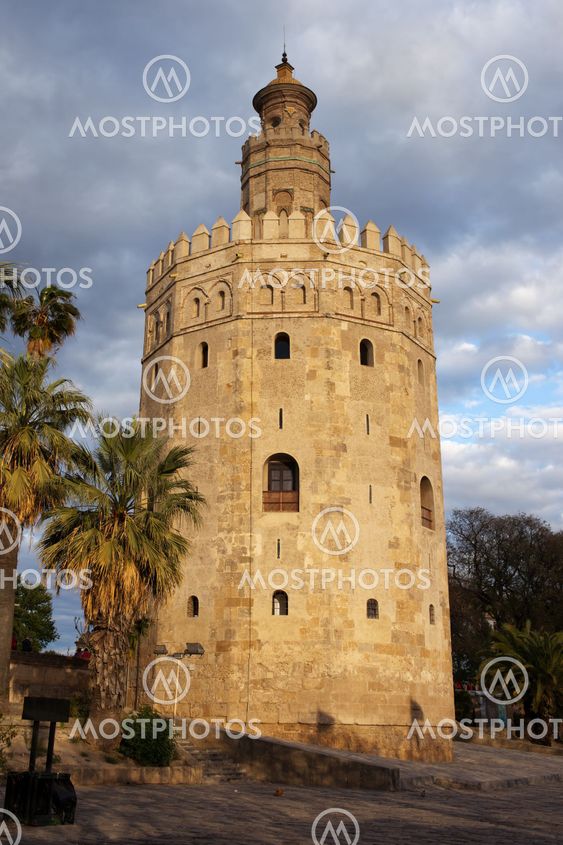 Torre del Oro in Sevilla