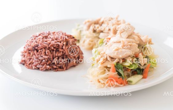 Fried Vermicelli and chicken with berry rice