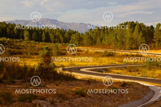 road to the moutains