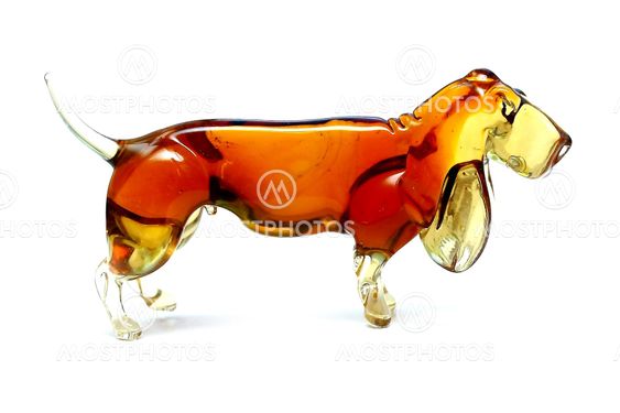 Glass figure of a dog