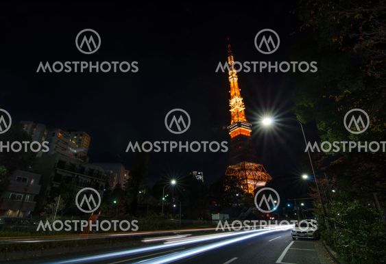Night time view of Tokyo Tower