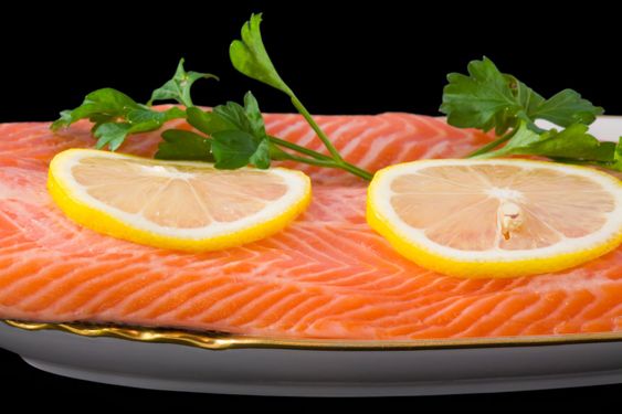 salmon with lemon