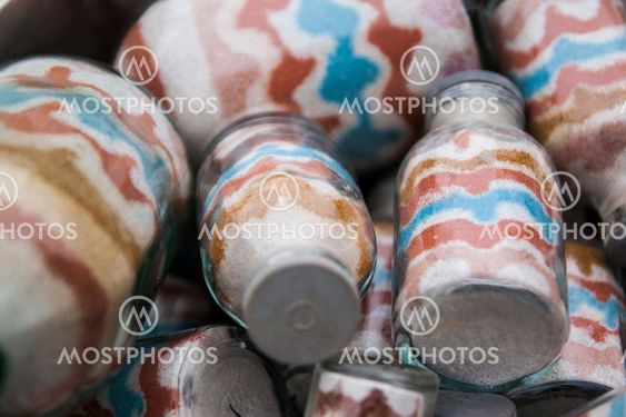 Multicolor sand