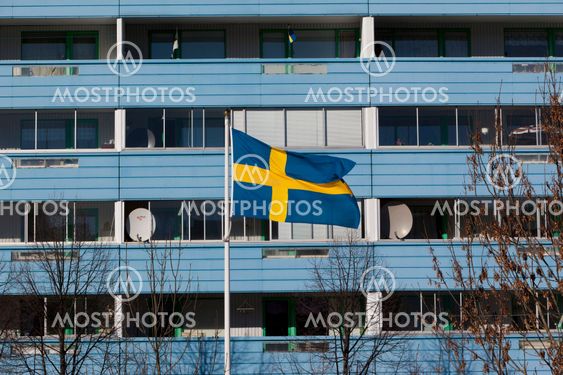 Bostadsområde med svenska flaggan