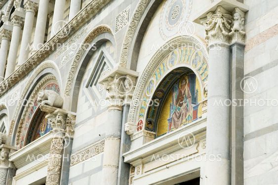 Front Camposanto