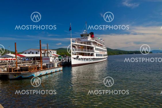 Steam boat at Lake George
