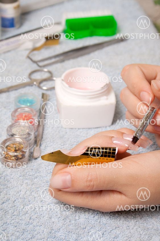 Artificial nails