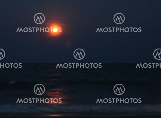full_moon02