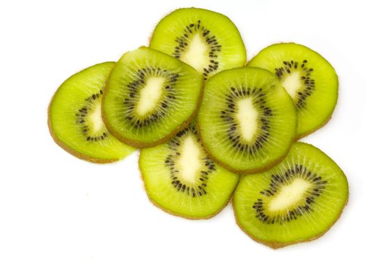 sliced kiwi