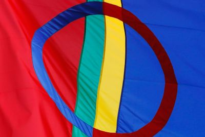 Närbild av samisk flagga