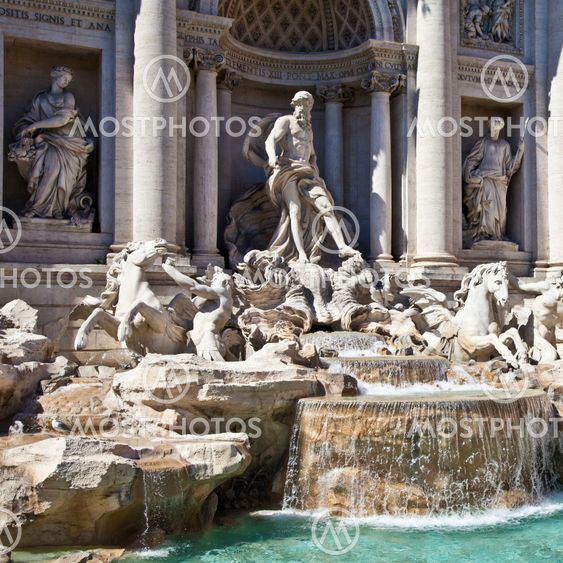 Fontana di Trevi - Rome, italy