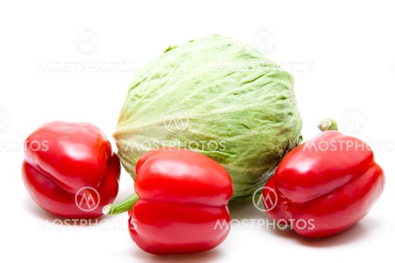 Tuoresalaattia vihreä paprika