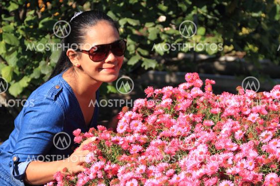 flower woman