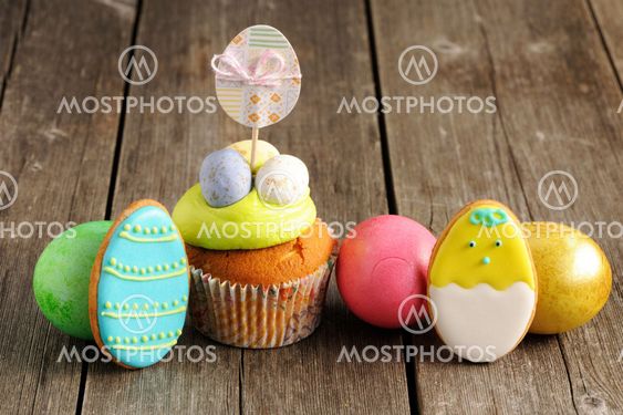 Easter homemade gingerbread cookies