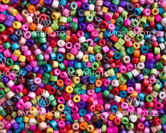 Farverige wooden beads