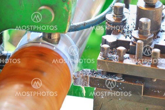 Turning lathe in action