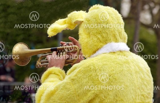 rabbit trumpeter, animation for Easter