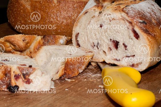 To brød brød