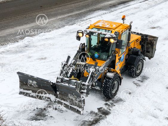 Snöskottare, Snötraktor